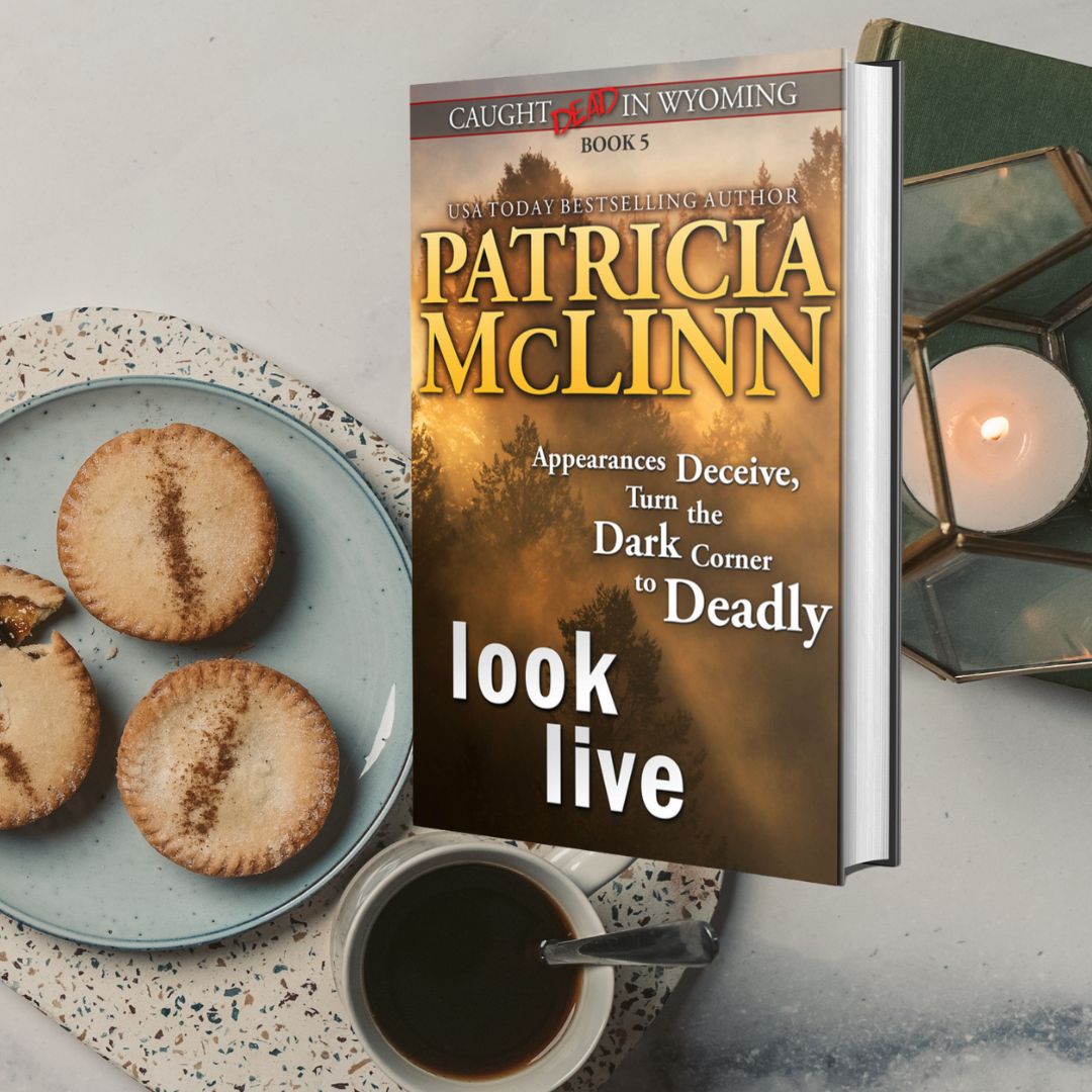 BundleCaught Dead in Wyoming Bundle - Bks 5-8 (hardback)